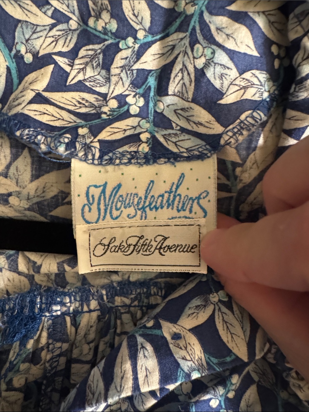 Blue Leaf-Print Baby Matching Set with Cream Ruffle Collar - Picture 4 of 5